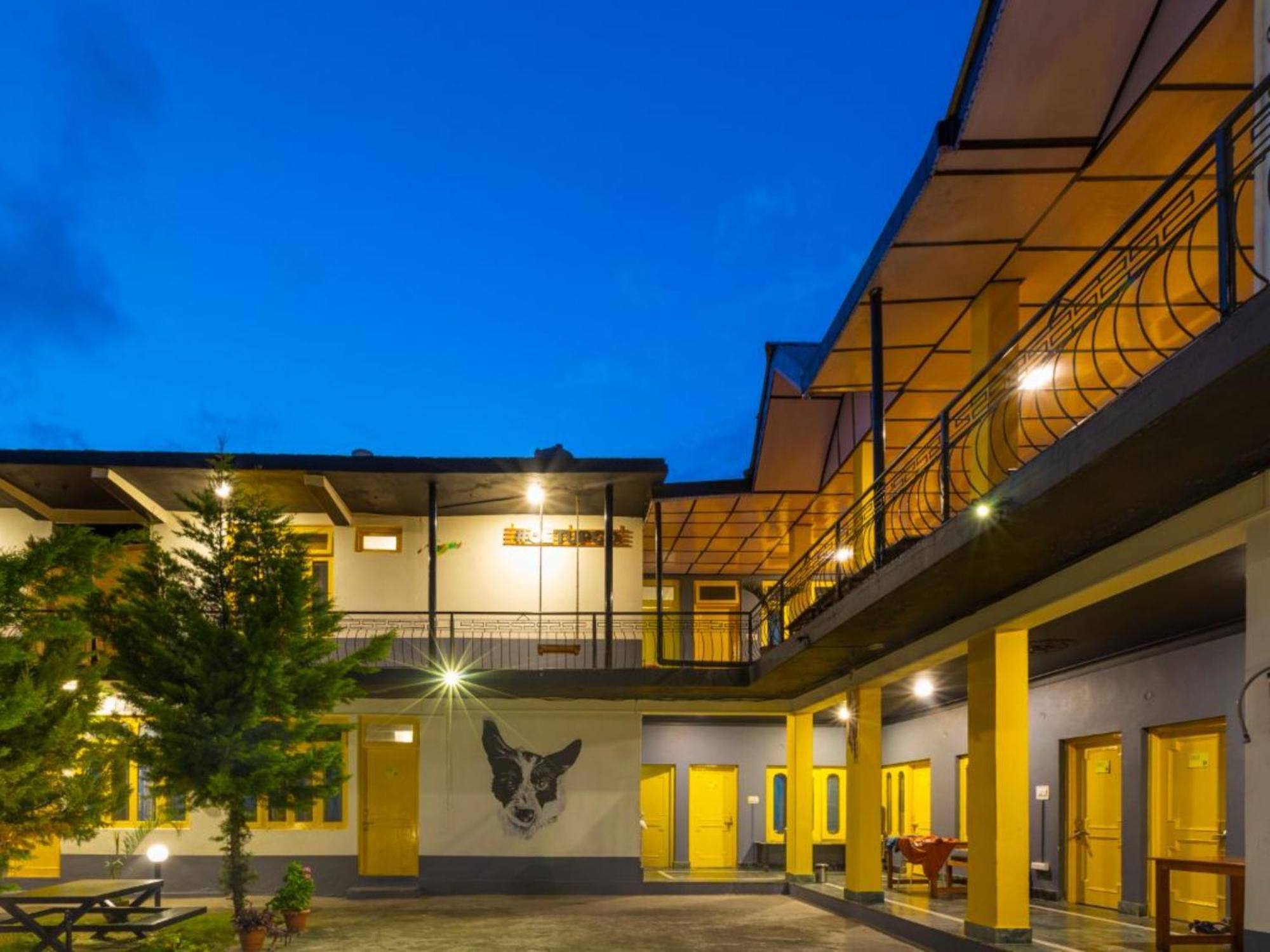 The Hosteller Bir Exterior foto
